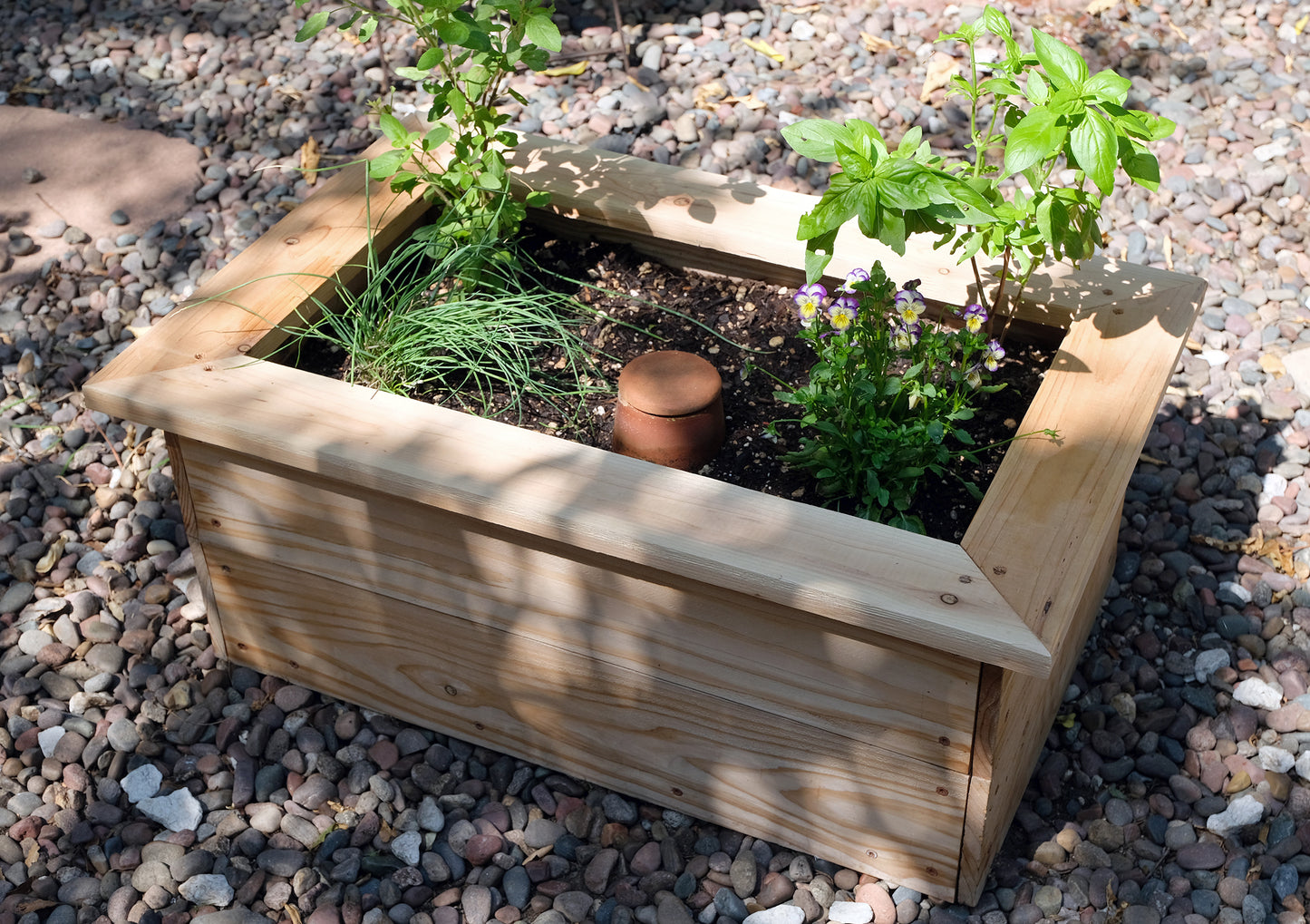PRIMARY KITCHEN HERB PLANTER