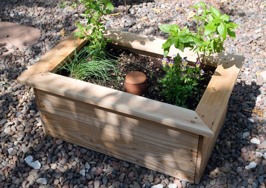 PRIMARY KITCHEN HERB PLANTER